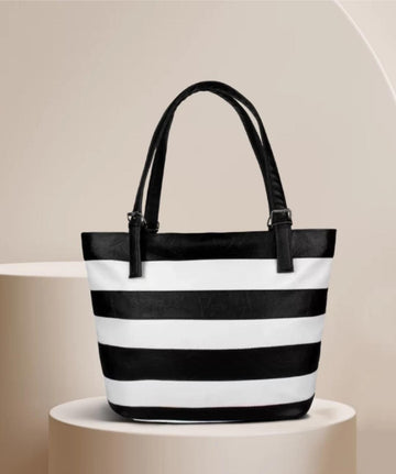 Women Multicolour Black and White Colour hand bag