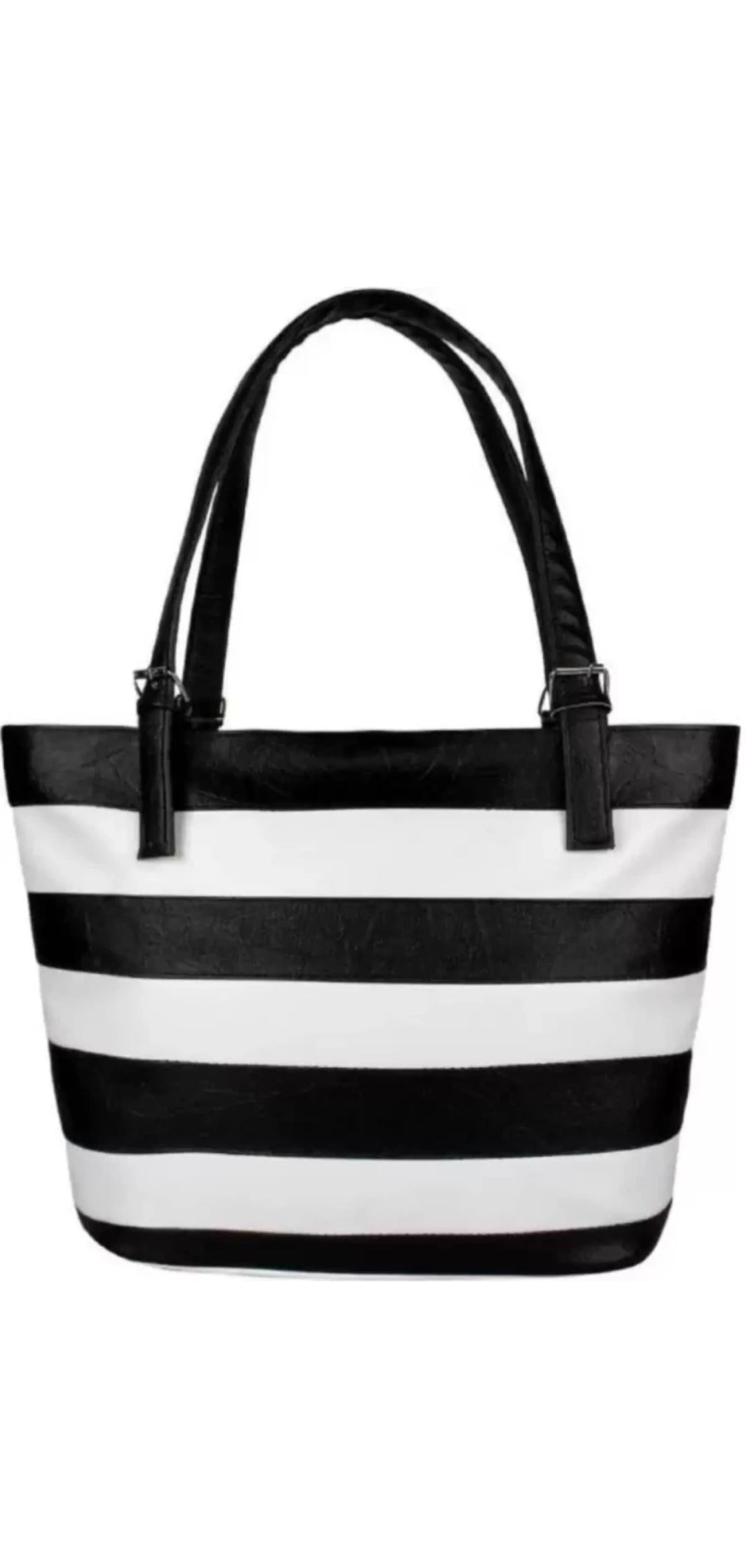 Women Multicolour Black and White Colour hand bag