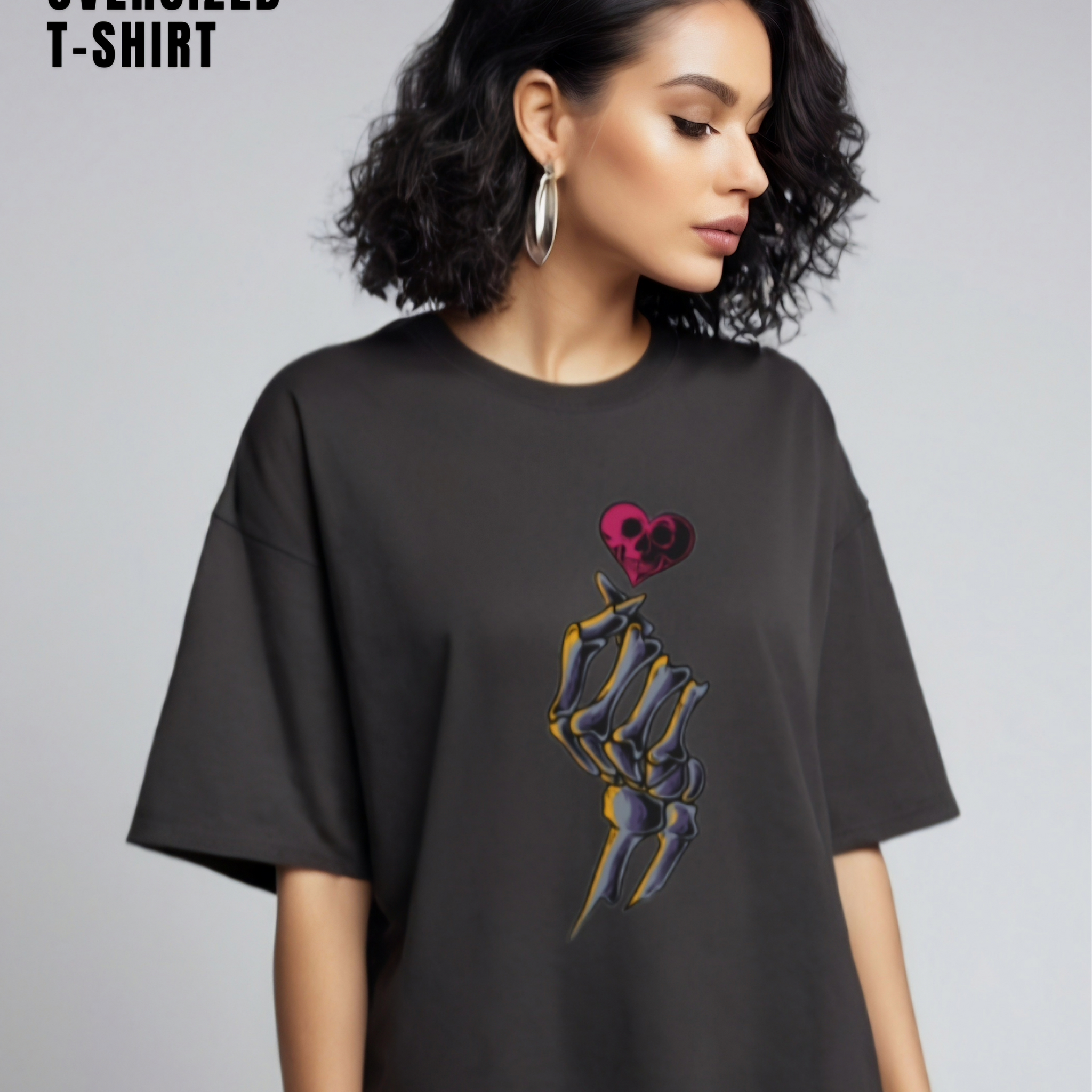 Skull & Heart - Oversized T-Shirt